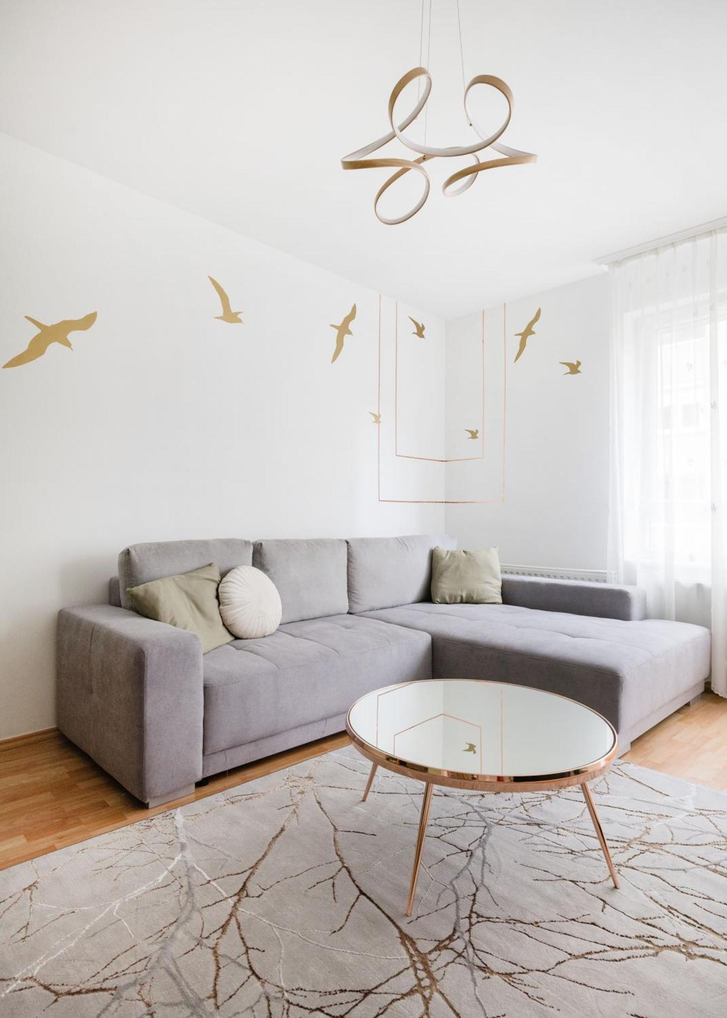 Modern Two-Bedroom Apartment With Free Parking Boedapest Buitenkant foto